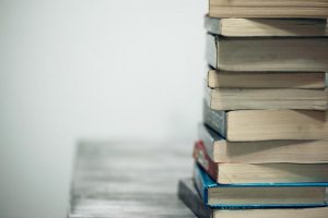 photo 1516979187457 637abb4f9353cropentropycstinysrgbfitmaxfmjpgixidM3wxNDA1NTd8MHwxfHNlYXJjaHwxfHxlbmdsaXNoJTIwc2Nob29sfGVufDF8MHx8fDE3Mjc4MTUyNTh8MAixlibrb 4.0.3q80w1080 2